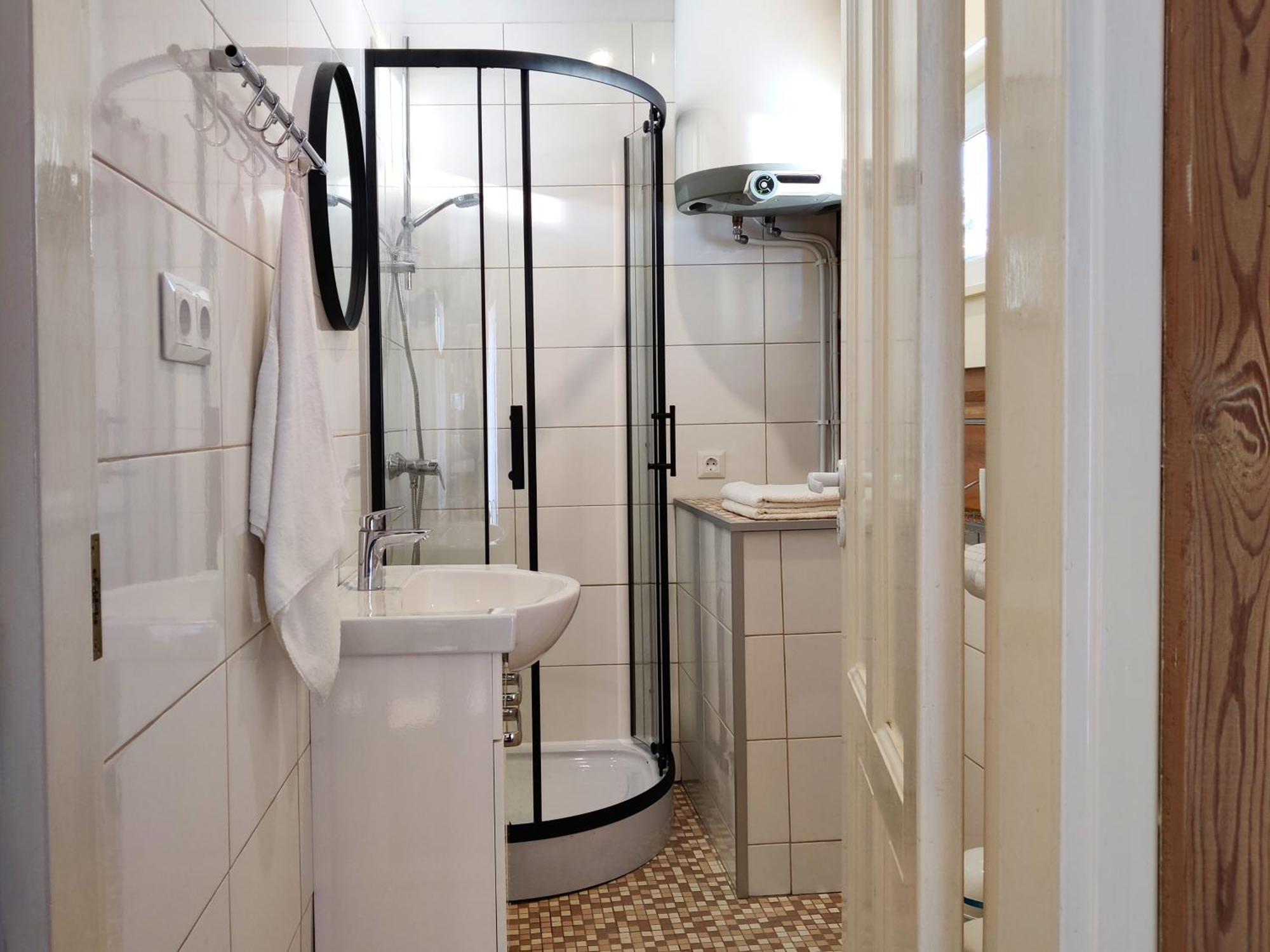 Aliai Guest House Утена Екстериор снимка